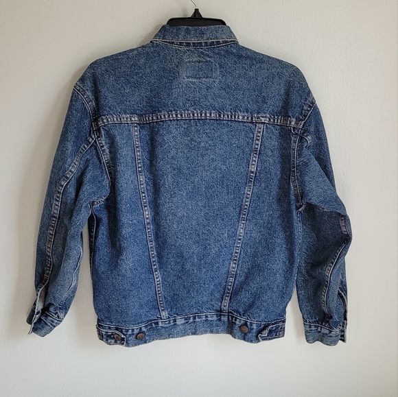 SOLD Vintage Levi's Jean Jacket - Picture 6 of 11